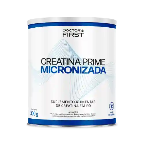 Creatina micronizada se dissolvendo em um copo d'água, destacando sua alta solubilidade e textura suave